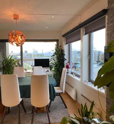 Tromso Apartment | Royal Apartment on the edge by the sea
