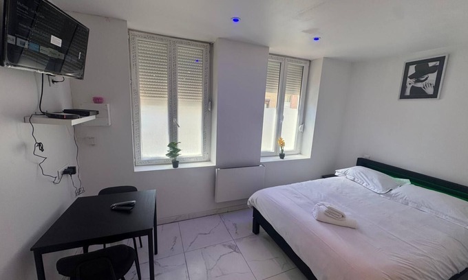 Calais Apartment | Royal appart city 1