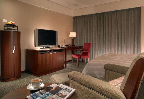 Zhongzheng Hotel | Royal Biz Taipei Hotel