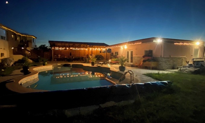 Lincoln Bed & Breakfast | Royal BnB #1 w/private attached bath and kitchenette. @Royal DeMaria's Winery
