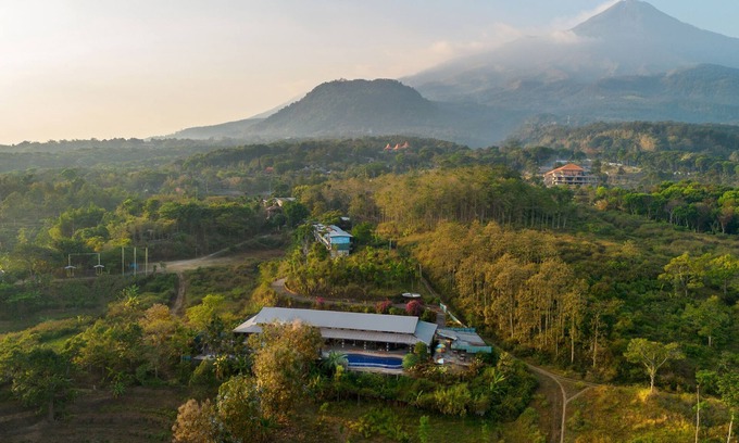 Trawas RV Rental | Royal Caravan Hotel Trawas