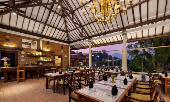 Trawas Hotel | Royal Hotel and Villa Trawas
