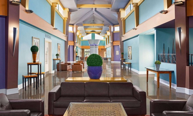 Leduc Hotel | Royal Hotel Edmonton Airport, Trademark Collection by Wyndham