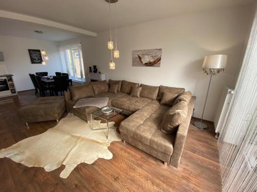 Kropeliner-Tor-Vorstadt House | ROYAL OCEAN Ferienhaus mit Sauna, Spielekonsole und Whirlpool