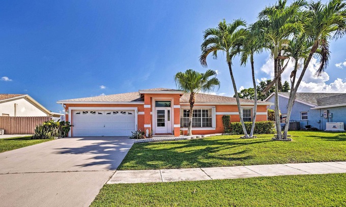 Royal Palm Beach House | Royal Palm Beach Retreat ~ 13 Mi to Beach!