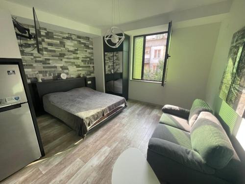 Vera Apartment | Royal Plaza Apartment -10A