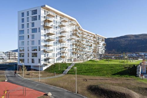 Tromso Apartment | Royal Skir apartment sea view