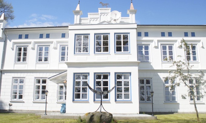 Groemitz Apartment | Royal Suite im Barock-stil mit Terrasse im Herrenhaus-henriettenhof