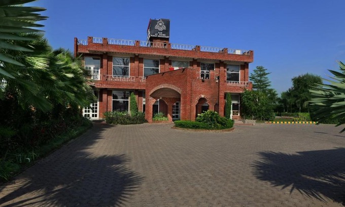 Khattalwada Hotel | Royale Resorts