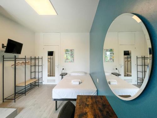 Assago Apartment | RRRapido Colorful Rooms - Assago