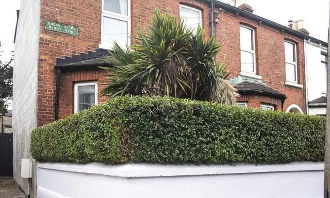 Ranelagh House | Rugby Lodge 3 Bedrooms Dublin