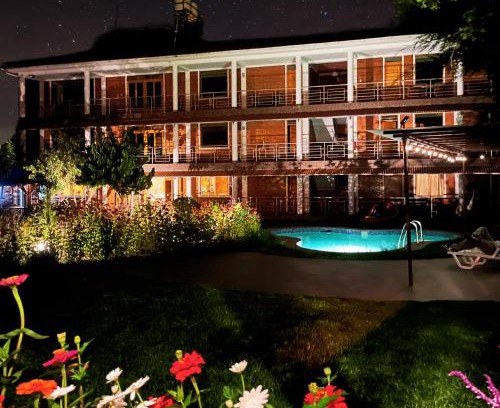 Acopampa Hostel | Runaway Eco Hotel