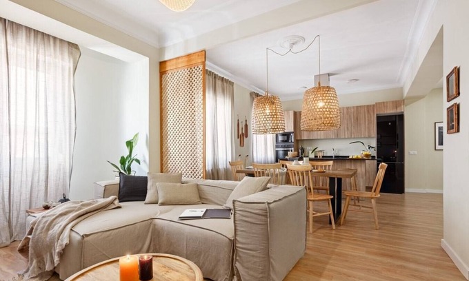 Trafalgar Apartment | Rupat - 3 bedrooms in Trafalgar