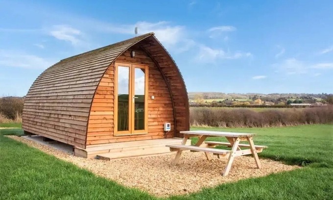 Grantham Cabin | Rural Cabin in the Lincolnshire Countryside