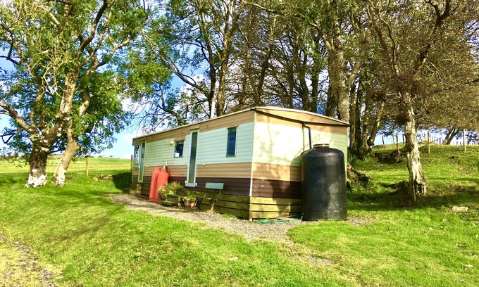 Bontnewydd House | Rural Cambrian retreat amidst Welsh pastures