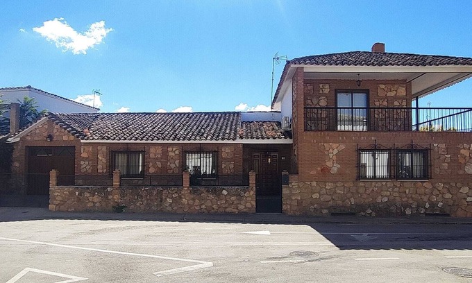 Villanueva de Alcardete Apartment | Rural House Envero