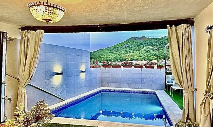 Puerto de San Vicente Cottage | RURAL HOUSE OF PUERTO DE SAN VICENTE IN TOLEDO