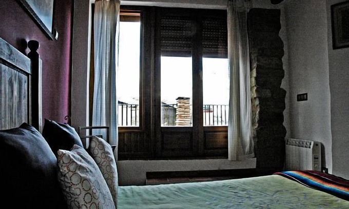Ayerbe House | Rural house for 4 people