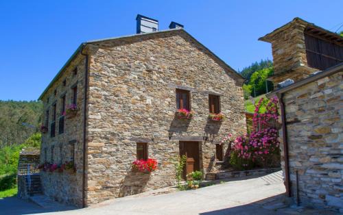 San Tirso de Abres Apartment | RURAL PRADO