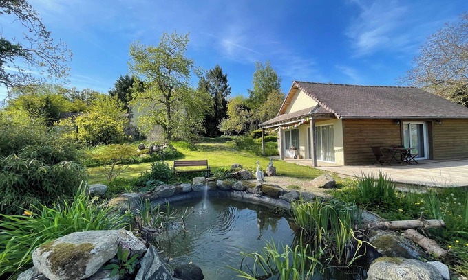 Feugeres House | RuralCottage- PetFriendly- NearToNormandyCoast