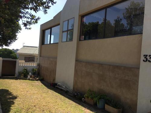 Witsand House | Rus 'n Bietjie Huis