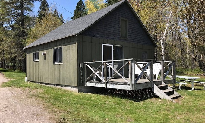 Barbeau Cabin | Rustic cabin on the St. Mary's River
