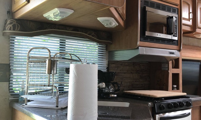 James Monroe House | RV /Efficiency Apartment /Studio