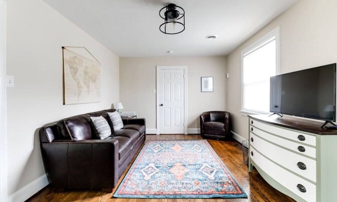 Mosby House | RVA Cottage Cozy & Spacious Near Downtown