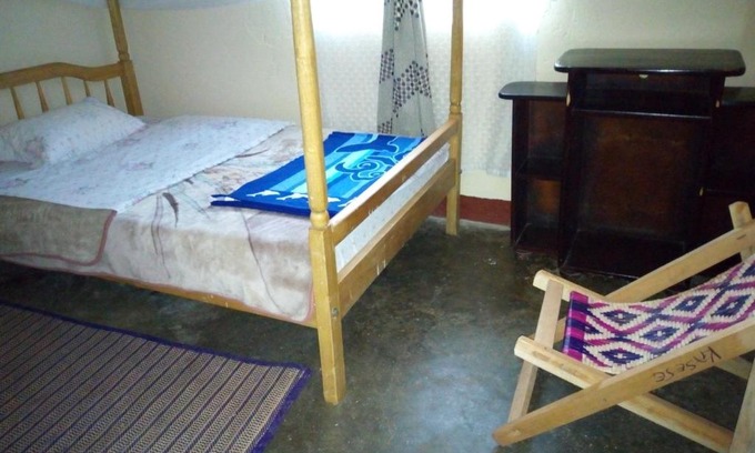 Kitojo House | Rwenzori Trekking Homestay