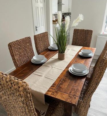 Newton-le-Willows House | Rydal house 2 bedroom house with upstairs bathroom