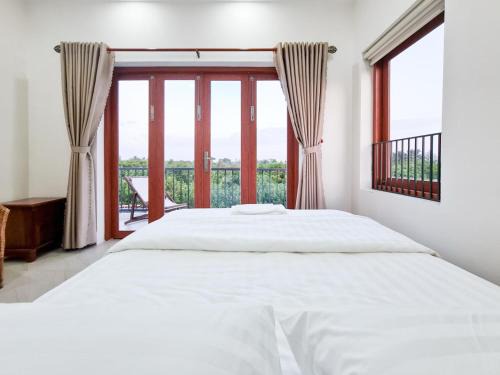 Long Ho House | Sông Mê Home