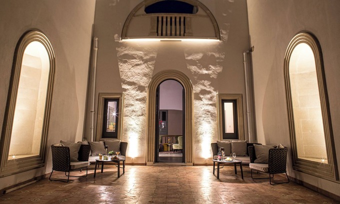 Trepuzzi House | SA Suites