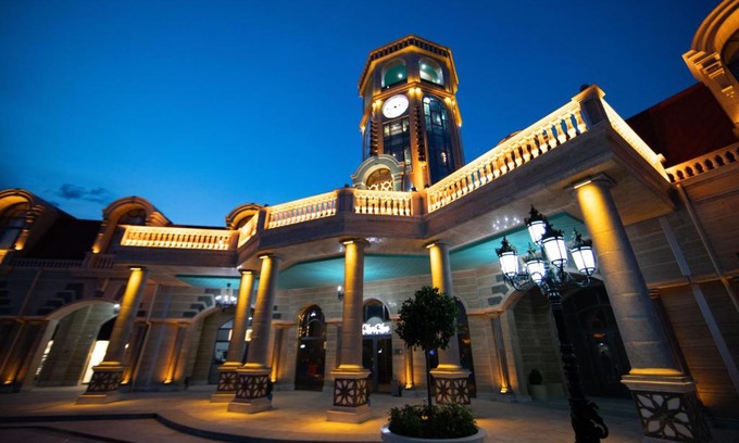 Nakhchivan Hotel | Saat Meydani Nakhchivan