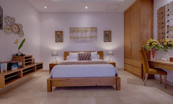 Saba House | Saba 5BR stunning Private Beach Front + Hot Tub+Breaskfast AT