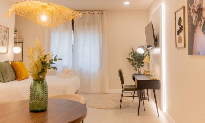 Arganzuela Apartment | Sabatini Studio: Your Ideal Space Awaits You!