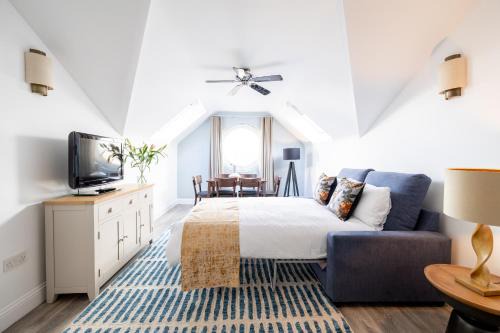 St. Helier Apartment | SACO Jersey - Merlin House