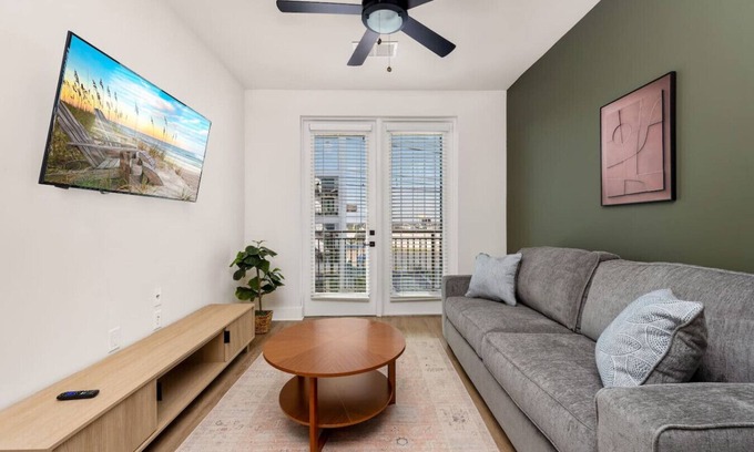 Carver City - Lincoln Gardens Apartment | Safest Location in Town | Pool and Gym | Luxury!