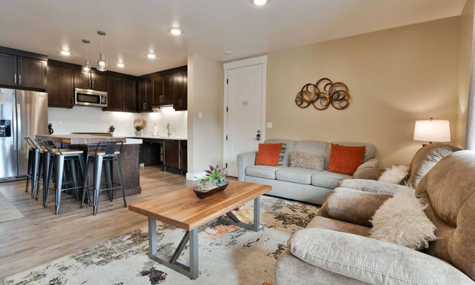 Moab South Valley Condo | Sage Creek Resort | C1~ Heated Pool & Hot Tub~ADA