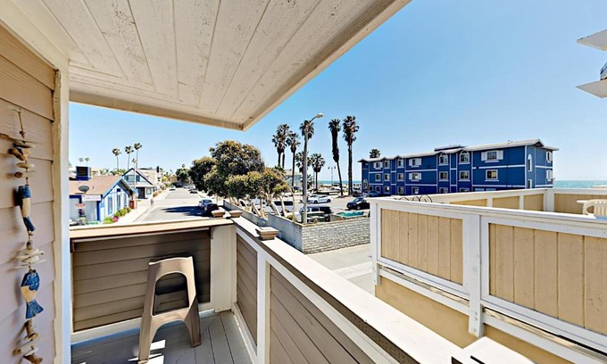 Pierpont Bay House | Sailaway Cabin