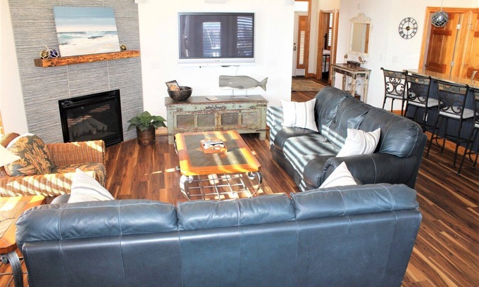 Manteo Condo | Sailfish Point Villa 6203 | Marina View | End Unit | Balcony