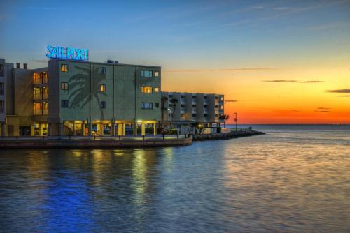 Rocky Point Resort | Sailport Waterfront Suites
