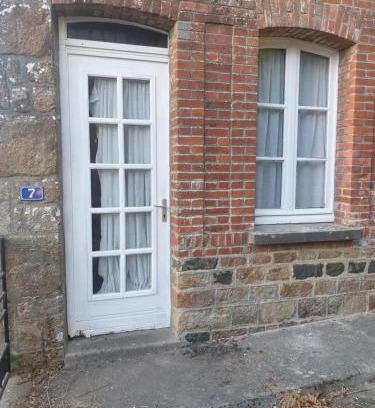 Saint-Cyr-du-Bailleul House | Saint Cyr du Bailleul - Maison