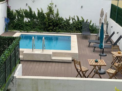 Sao Sebastiao da Pedreira House | Saldanha Pool & Garden