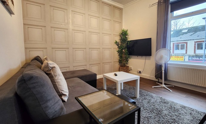 Cathays Apartment | Salisbury Apartment (2 Bed)
