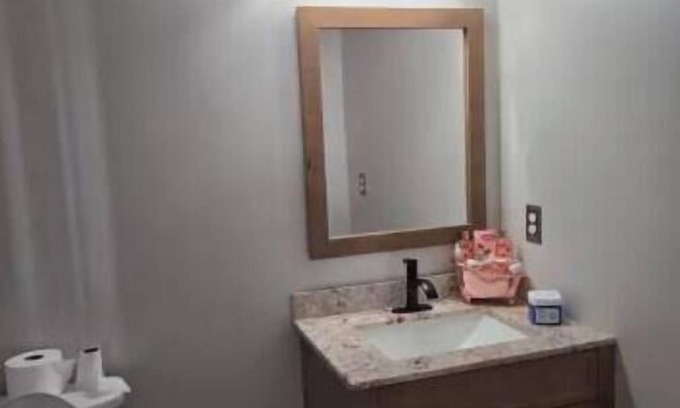 Egg Harbor City House | Sallie Cozy Burrow Guest House 20 minutes from Atlantic City