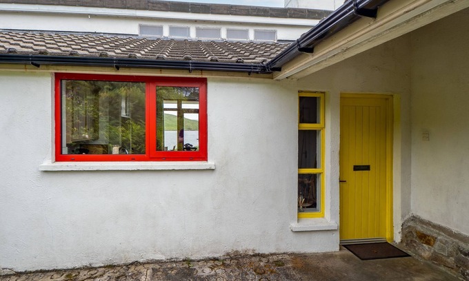 Cashel Cottage | Salmon Cottage