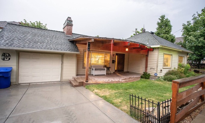 Canyon Rim House | Salt Lake City Farmhouse