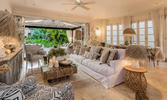 Gibbs Bay House | Salt Life, Young Estates · Salt Life, Caribbean Luxury Beachfront Villa