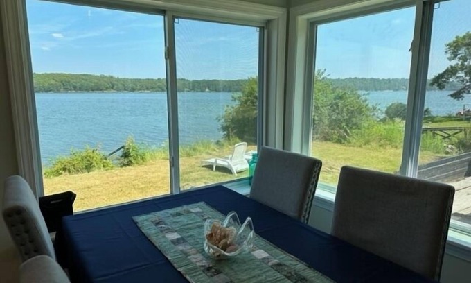 Brunswick Cottage | Salty Breeze Cottage