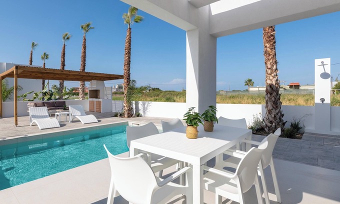 Petaloudes Villa | Salty Sun Luxury Villa 6